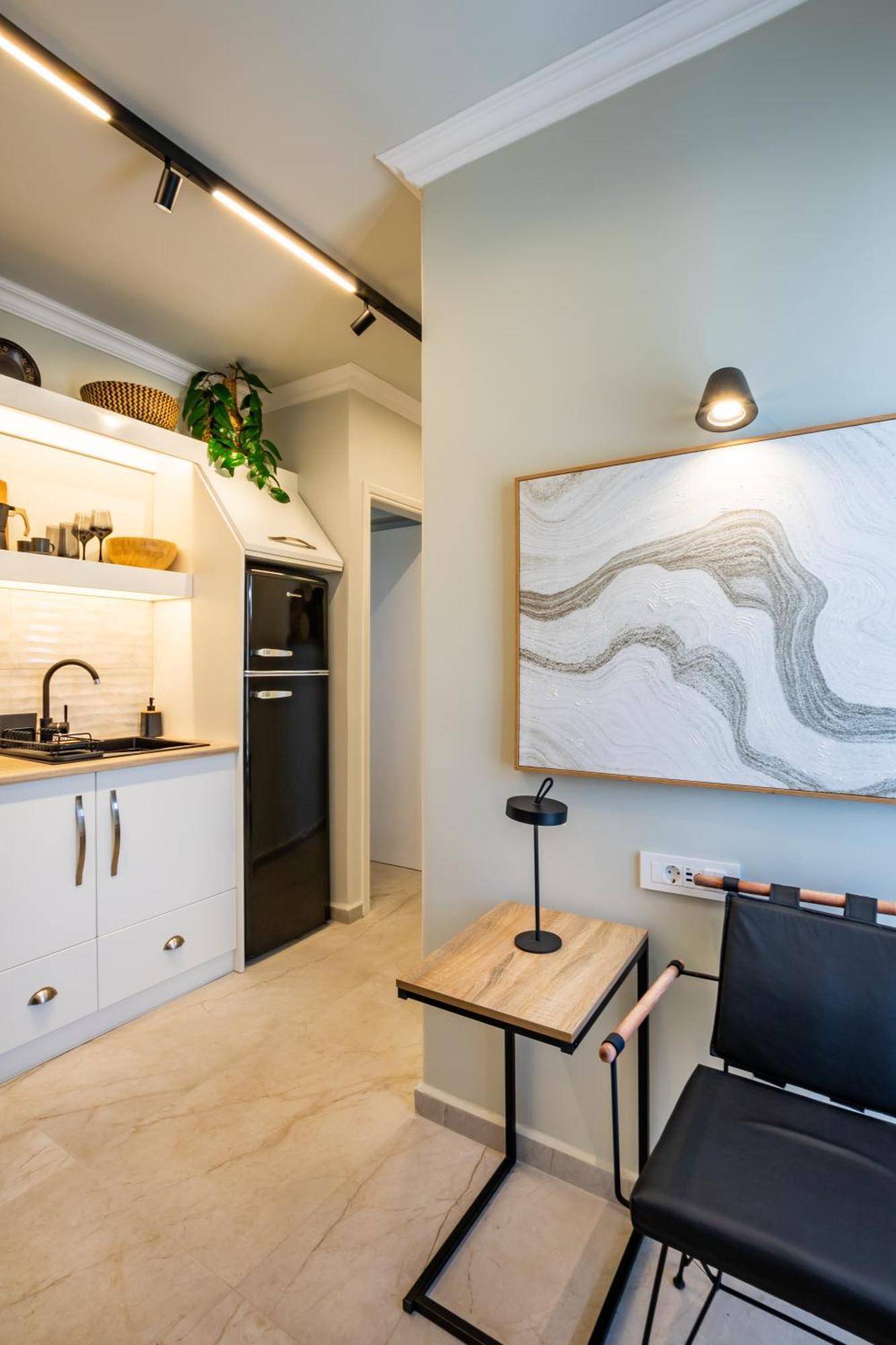 Le Grand Bleu Studios & Apartments Lefkos  الغرفة الصورة